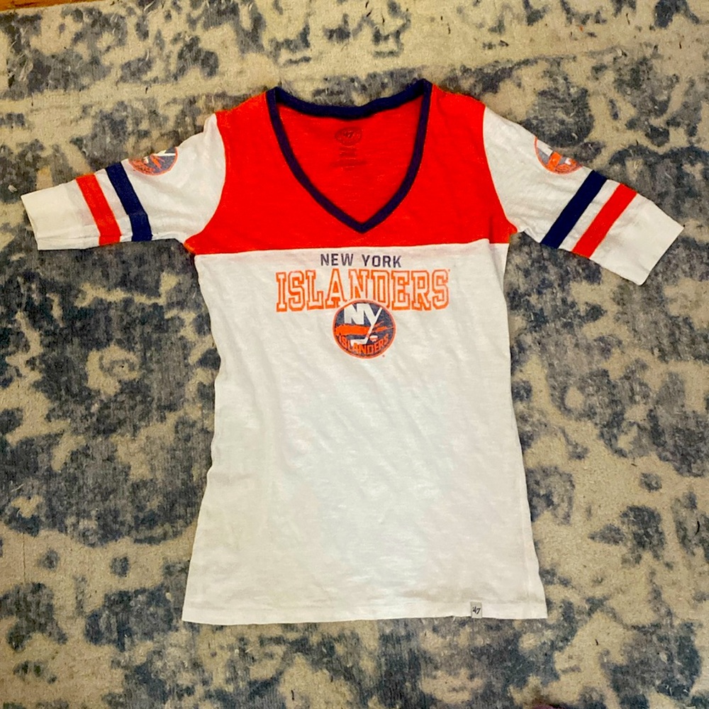 3/4 sleeve NY ISLANDERS shirt